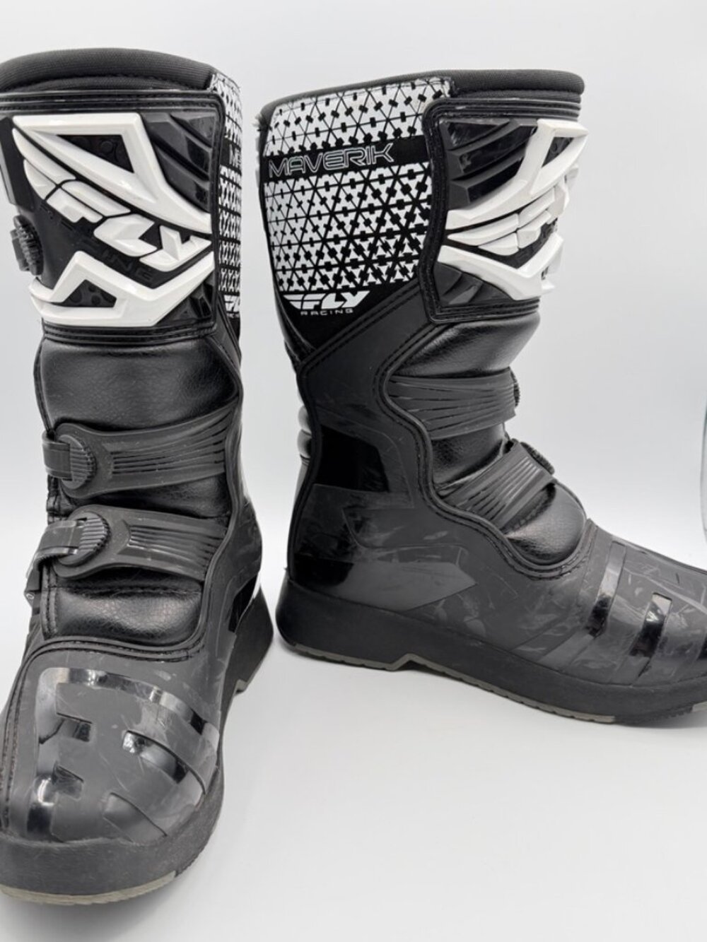 Fly Racing Maverick Unisex YOUTH Size 6 Black Racing Motocross Boots - Pre-Owned